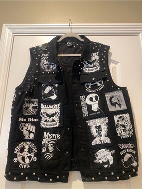 Vest, Studded Anarchy Punk w/Skull Discharge Back Patch